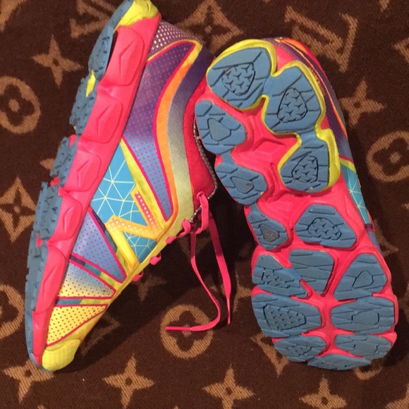 New Balance Womans Sneakers. - Picture 7 of 7